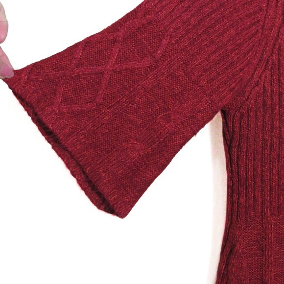 Fall Feels in This Sweet Petite Sweater Dress! Dark Red, Short Sleeve, Size SP - Picture 4 of 8